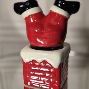 Santa in Chimney Ceramic Decorative Salt & Pepper Shaker Set Christmas Holiday